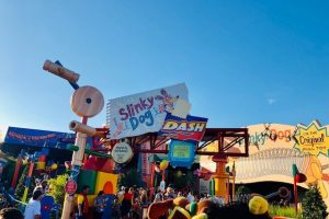 walt disney world fastpass tier slinky dog dash