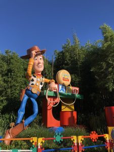 disney hollywood studios toy story land