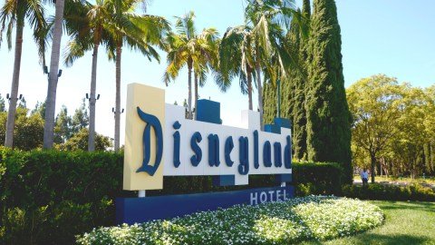 Disneyland Hotel Sign