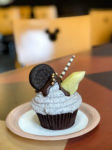 monorail cupcake