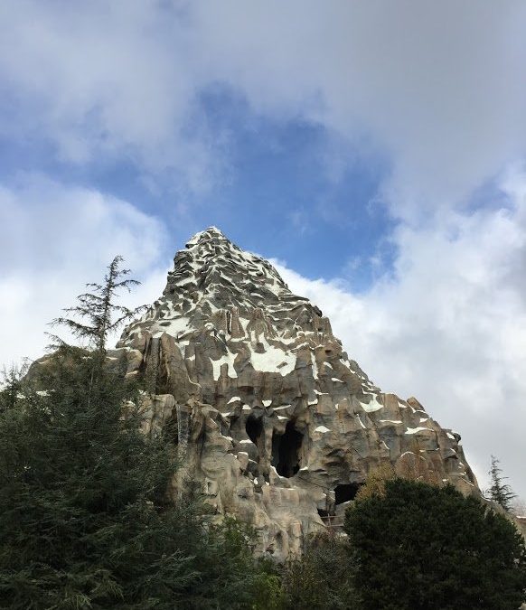 Disneyland Matterhorn Attractions I Skip
